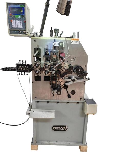 200 Pcs/min Máquina CNC de resorte 3P 380V Máquina para hacer resorte de torsión