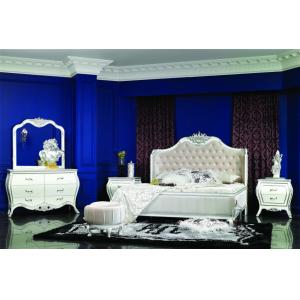 China Hand Carved Luxury European Bedroom Furniture High Gloss Vintage Oak Bedroom Set supplier