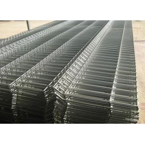 China Electric Galvanized Welded Wire Fence Solid Solder Joint Excellent Stability supplier
