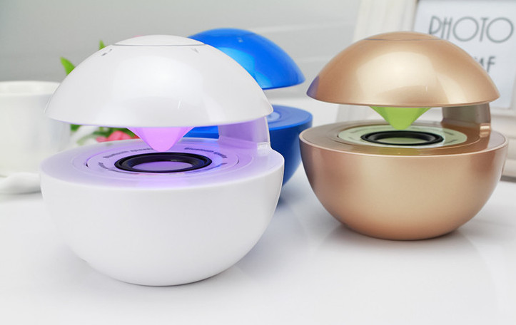 China Mini Presidentes portátiles coloridos de Bluetooth, Presidente minúsculo al aire libre de 500mAh Bluetooth on sale