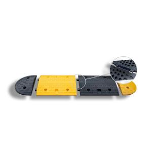 China Removable Rubber Speed Bump Black And Yellow For Traffic Control Enhanced Safety supplier