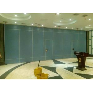 China Moving Room Dividers Aluminium Soundproof Folding Partition Gymnasiums supplier