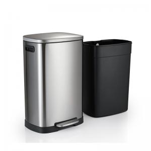 Smudge Resistant 30 Liter Stainless Steel Trash Can With Soft Step
