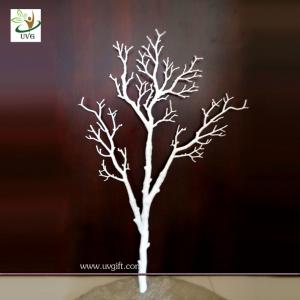UVG DTR011 White Artificial Tree Branch Decoration in PE plastic for windows display