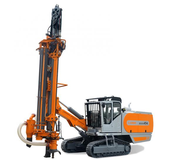 4" / 5" Hammer Bits Integrated DTH Drilling Rig With Cab / Dust Collecting