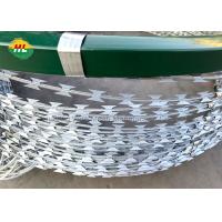 China 700mm High Zinc BTO 22 Concertina Barbed Wire Double Helix For Extreme Weather on sale