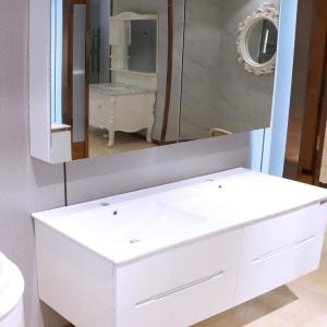 80*48cm PVC Bathroom Cabinets With LED Mirror And Ceramic Basins