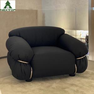 China OEM Hotel Bedroom Furniture Fabric Single Black Sofa Chair Puffy Exterior Villa Living Room supplier
