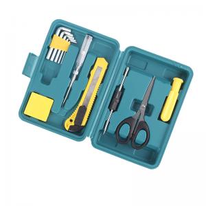 China 11pcs Of Household Tool Kit Set Hardware Tools Sockets Set Car Repair Tool Kit Set supplier