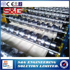China Galvanized Steel Floor Deck Roll Forming Machine Driving Motor 22 KW supplier