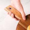 China Kitchenware Round Pizza Paddle Acacia Wood Pizza Cutting Board wholesale