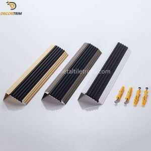 China Ramp Edge Trim Escalão Nosing Tile Trim Com Faixa Adesiva 30mm Accessórios Tile Trim supplier