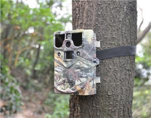 12mp HD 1080P WIFI function 8 in 1 scouting camera with Predator call function IP66  up to 85ft SG990V
