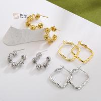 China 18k Real Gold Plated Brass Stud Earrings , Geometric Huggie Hoop Earrings on sale
