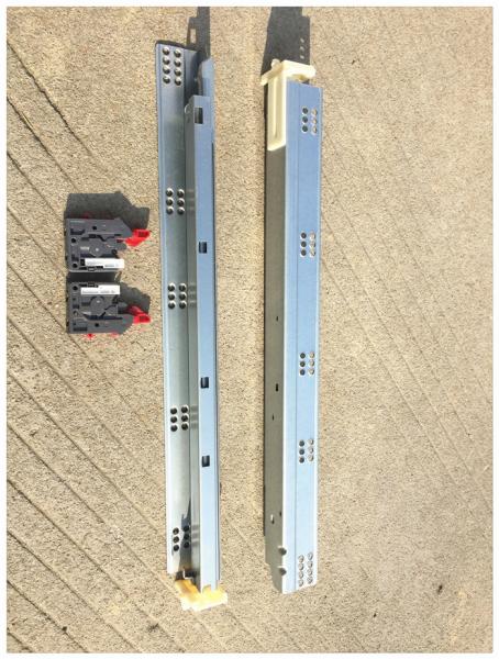 電流を通される頑丈なUndermountの柔らかさの終わりの引出しは単一延長を滑らせます
