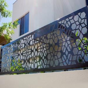 China Rigid Metal Garden Fence Panel Galvanized Metal Cut Out Garden Screens supplier