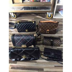 China 1 Kilogram Second Hand Luxury Bags Used Designer Handbags For Sale supplier