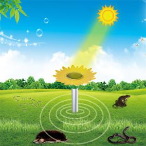 China Sunflower Solar Powered ultrasonic rodent control Repel Mice Snake Rodent Outdoor supplier
