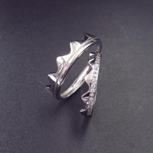 China Crown Shaped Couple Wedding Rings For Man And Woman With Cubic Zirconia supplier