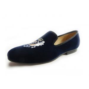 China Slip On Embroidered Velvet Loafers Handmade Low Heel Flat Casual Shoes for Men supplier