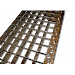 China ASTM Q235 SS304 Stainless Steel Stair Treads , Anti Corrosion Bar Grating Treads supplier