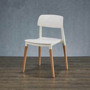 China Contemporary Wooden Dining Chairs With White Plastic Sitting Surface supplier