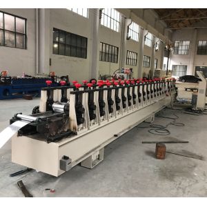 China Petit pain résistant de support d'entrepôt formant le petit pain en acier galvanisé par machine formant l'équipement supplier