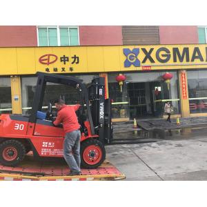 China Paper Industrial Diesel Forklift Truck , Powered Pallet Truck High Performance supplier