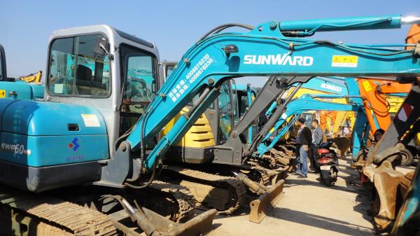 Mini SUNWARD SWE60N9 crawler excavator for sale/used swe60n9 excavator for sale