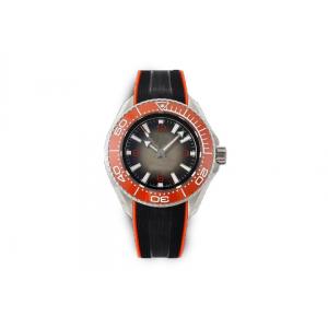 Mineral Crystal Diamond Quartz Watch White Dial Color Black Wrist Watch For Men