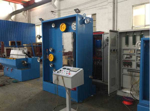 Máquina intermedia azul del trefilado, alambre que hace la máquina con el recocido en línea