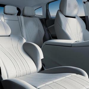 China Modèle de véhicule Hongqi H9 à l'essence à direction gauche avec VTT et moteur à combustible supplier