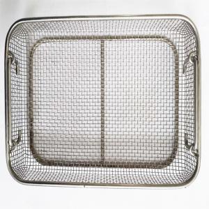 China Acero inoxidable esterilizado rectangular médico Mesh Basket With Handles supplier
