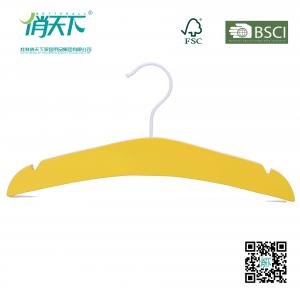 China Betterall Four Color Lovely Wood Baby Hangers Wholesale supplier