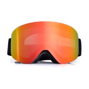 China Fog Free Photochromic Ski Goggles 100% UV400 Protection Long Elastic Strap supplier