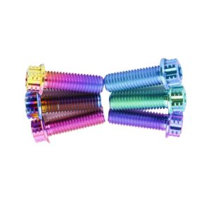 China Cabeza de botón de titanio perno M5x8mm Torx Drive con acabado arco iris y superficie de nitruración al vacío wholesale