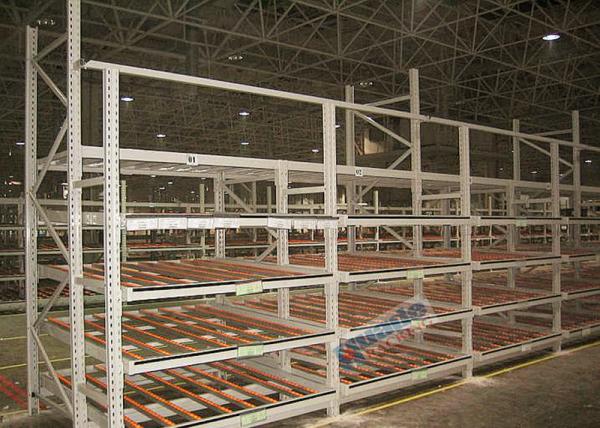 Q235Bの鋼鉄棚付けは100-1000のKgカートンの貯蔵の棚をレベルごとの悩ます。