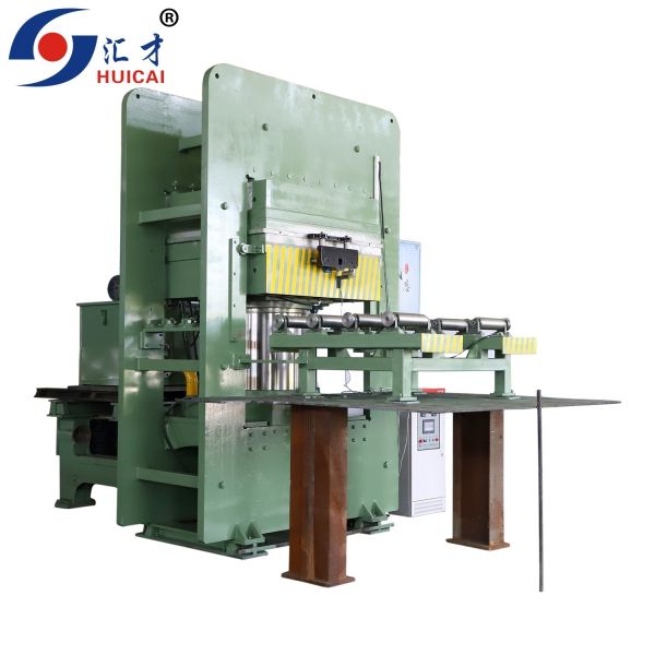 China Machine de fabrication de produits en caoutchouc Press hydraulique de caoutchouc machine de vulcanisation pour un fonctionnement facile supplier