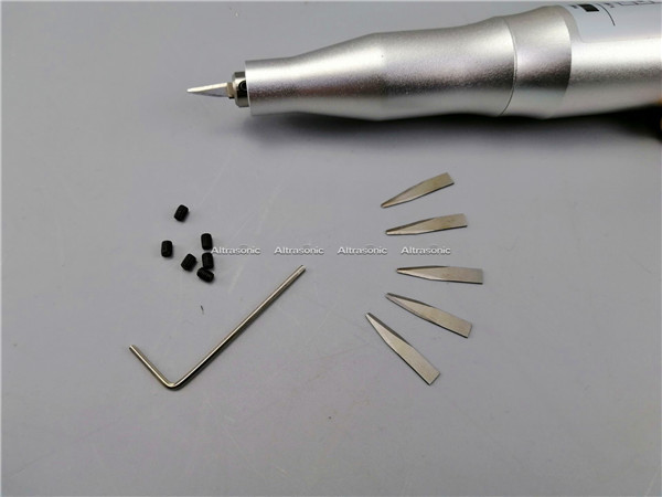 couteau ultrasonique tenu dans la main de coupeur de la fonction 40k multi pour l'ABS/pp/PE