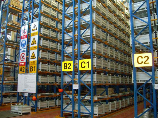 Metal VNA Racking System Galvanized Very Narrow Aisle Racking System