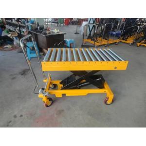 China Single Scissor Manual Hydraulic Lift Table Rollers On Platform Casters With Brake supplier