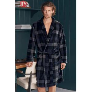 China Classical Printed Sleepwear Mens Flannel Shawl Collar Robe , Dressing Gown Soft Warm Bathrobe For Spa supplier