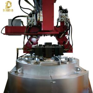 China Two Manipulators Low Pressure Metal Die Casting Machine For Bathroom Fittings supplier