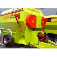 China High Efficiency Sanitary TMR Feed Mixer , 7CBM Cattle Feed Mixer Green Color on sale