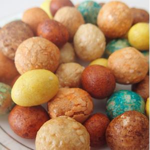 Various Color Japanese Peanut Crackers Crunchy Mixed Sugar Coated Peanuts