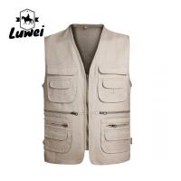 China Causal Multi-pocket Sleeveless Oversize Top Utility Waistcoat V-neck Cardigan Zipper Biker Vest Men Hiking Fishing Vests on sale