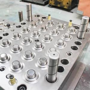 China Hot Runner 16 Cavity Plastic Injection Mould Screw Cap Mould For Water Bottle Cap supplier