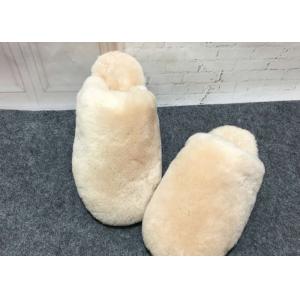 China Indoor Fluffy Sheep Wool Slippers Handmade With Rubber Sole / Real Lambskin Fur supplier