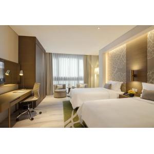 China Standard Modern Wood Bedroom Sets Furniture 4 Stars Resort Ocean View Suite supplier