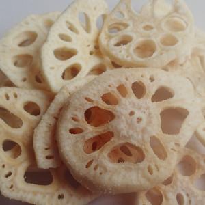 Wholesale Dried Vegetables Snacks Vacuum Fried Snacks Dried Lotus Root Chips